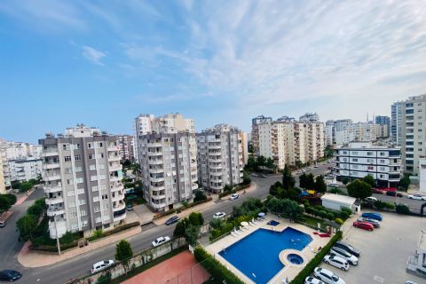    KARİZMA'DAN SİTE İÇERİSİNDE HAVUZLU DOĞALGAZLI TEMİZ 3+1