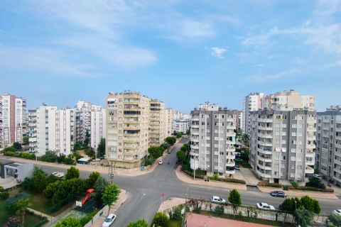    KARİZMA'DAN SİTE İÇERİSİNDE HAVUZLU DOĞALGAZLI TEMİZ 3+1