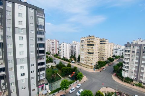    KARİZMA'DAN SİTE İÇERİSİNDE HAVUZLU DOĞALGAZLI TEMİZ 3+1