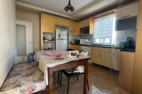 2.500 M2 ALAN İÇERİSİNDE HAVUZLU FULL JENERATÖRLÜ MERKEZİ KONUMLU CAZİP 3+1