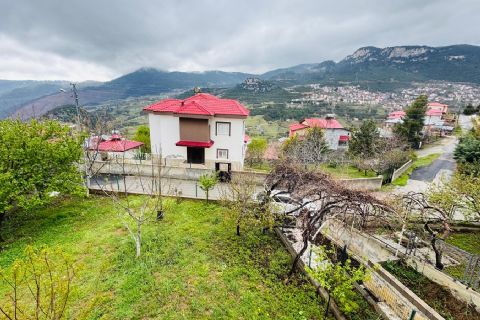 480 M2 ARSA İÇİNDE KONUMU YÜKSEK MANZARALI BAĞIMSIZ VİLLA