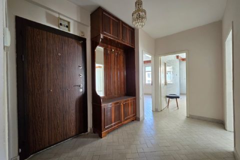 AKDENİZ NUSRATİYE'DE HER KATTA TEK DAİRE FERAH GENİŞ 3+1