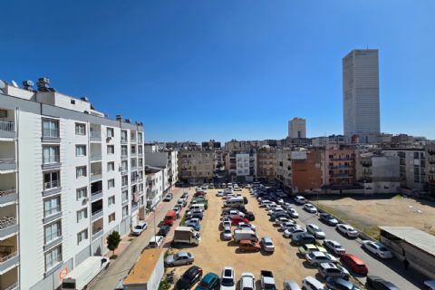 AKDENİZ NUSRATİYE'DE HER KATTA TEK DAİRE FERAH GENİŞ 3+1