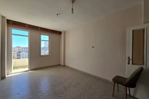 AKDENİZ NUSRATİYE'DE HER KATTA TEK DAİRE FERAH GENİŞ 3+1