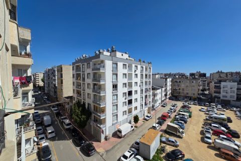 AKDENİZ NUSRATİYE'DE HER KATTA TEK DAİRE FERAH GENİŞ 3+1