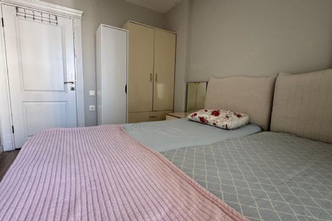ÇİFTLİKKÖY'DE PRESTİJLİ SİTE İÇİNDE KOMPLE EŞYALI SOSYAL ALANLI GENİŞ 1+1