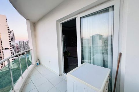 ÇİFTLİKKÖY'DE SİTE İÇİ YÜKSEK KAT GENİŞ BALKONLU EŞYALI 1+1