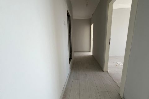 DENİZ MANZARALI GENİŞ OTURUMLU ULAŞIM KOLAYLIĞI BULUNAN 3+1