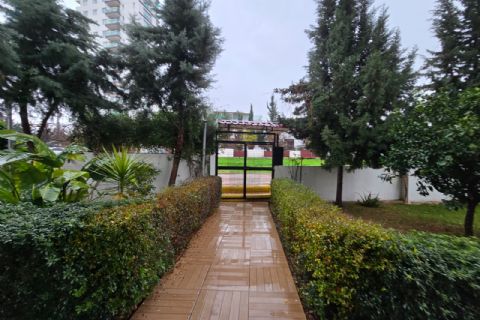 FUAT MOREL'DE 3.ÇEVREYOLU HİZASINDA TEK BLOK CEPHELERİ AÇIK 2+1