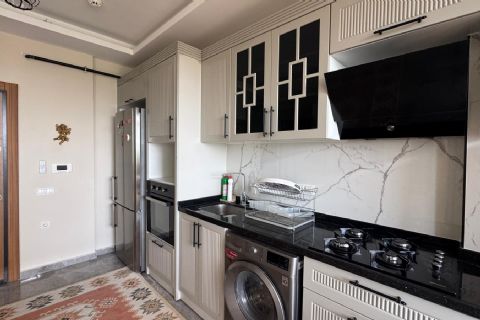 Full Eşyalı, Açık Cepheli, Havuzlu 1+1 Daire