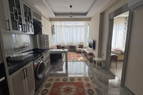 Full Eşyalı, Açık Cepheli, Havuzlu 1+1 Daire