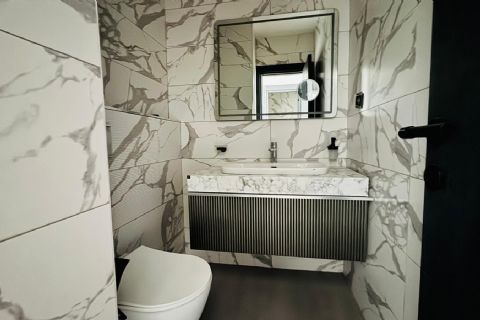 GMK BULVARI ÜZERİNDE GÜVENLİKLİ OTOPARKLI JENERATÖRLÜ LÜKS OFİS