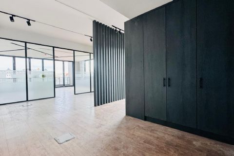 GMK BULVARI ÜZERİNDE GÜVENLİKLİ OTOPARKLI JENERATÖRLÜ LÜKS OFİS