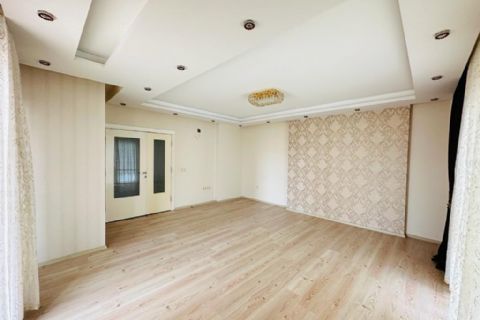 KARİZMA 'DAN ÇİFTLİKKÖYDE HAVUZLU CEPHELERİ AÇIK DOĞALGAZLI 3+1