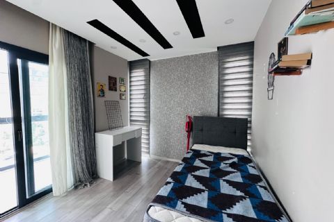 KARİZMA' DAN PALM CİTY CİVARI FULL EŞYALI 1+1