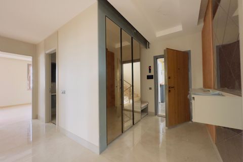 KARİZMA'DAN 2 BLOK SİTE İÇİ 3+1 DAİRE
