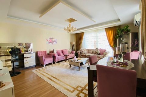 KARİZMA'DAN 3 BLOK SİTE İÇİ TEMİZ MASRAFSIZ HAVUZLU ULAŞIMI KOLAY DAİRE 