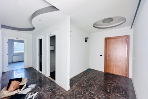 KARİZMA'DAN 34.CAD DE OFİS OLMAYA MÜSAİT 3+1