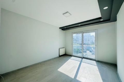 KARİZMA'DAN 34.CAD DE OFİS OLMAYA MÜSAİT 3+1