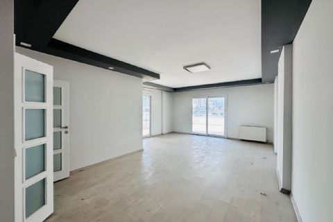 KARİZMA'DAN 34.CAD DE OFİS OLMAYA MÜSAİT 3+1