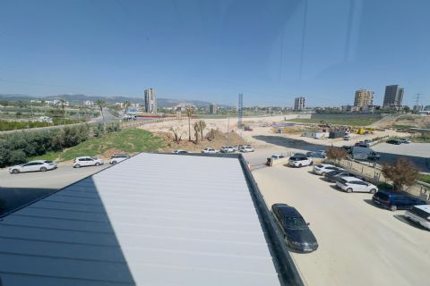 KARİZMA'DAN 34.CAD ÜSTÜ DİŞ POLİKLİNİKLERİNE UYGUN TERASLI OFİS