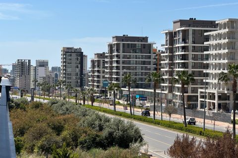 KARİZMA'DAN 34.CAD ÜSTÜ DİŞ POLİKLİNİKLERİNE UYGUN TERASLI OFİS