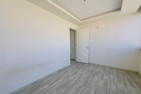 KARİZMA'DAN 34.CAD ÜZERİ TEMİZ 2+1 KİRALIK DAİRE