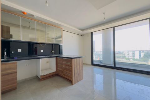 KARİZMA'DAN 34.CAD ÜZERİ TEMİZ 2+1 KİRALIK DAİRE