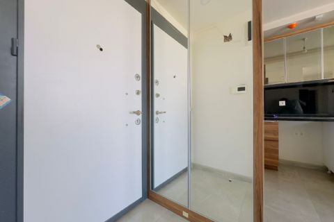 KARİZMA'DAN 34.CAD ÜZERİ TEMİZ 2+1 KİRALIK DAİRE