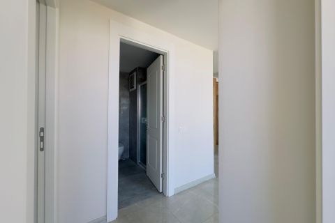 KARİZMA'DAN 34.CAD ÜZERİ TEMİZ 2+1 KİRALIK DAİRE