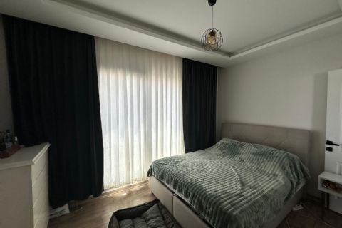 KARİZMA'DAN 34.CADDE CİVARI AÇIK CEPHELİ SİTE İÇİ 2+1
