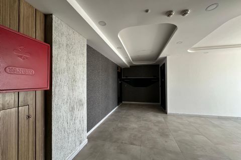 KARİZMA'DAN 34.CAD.ÜSTÜ TERASLI OFİS 2+1