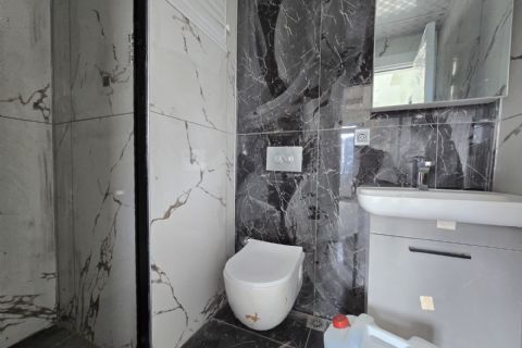 KARİZMA'DAN 75 YIL DA SİTE İÇİ HAVUZLU AÇIK CEPHELİ SIFIR 2+1