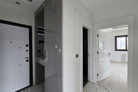 KARİZMA'DAN 75 YIL DA SİTE İÇİ HAVUZLU AÇIK CEPHELİ SIFIR 2+1