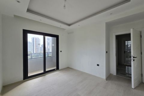 KARİZMA'DAN 75 YIL DA SİTE İÇİ HAVUZLU AÇIK CEPHELİ SIFIR 2+1