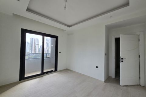 KARİZMA'DAN 75 YIL DA SİTE İÇİ HAVUZLU AÇIK CEPHELİ SIFIR 2+1