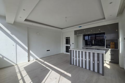 KARİZMA'DAN 75 YIL DA SİTE İÇİ HAVUZLU AÇIK CEPHELİ SIFIR 2+1