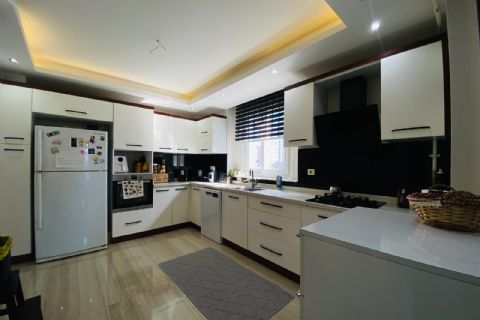 KARİZMA'DAN AKDENİZ MH DE BAĞIMSIZ MUTFAK HAVUZLU GENİŞ 2+1