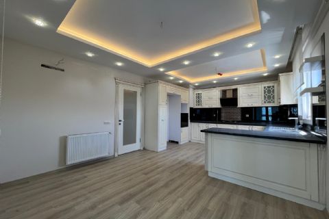 KARİZMA'DAN AKDENİZ MH DE GENİŞ VE LÜX 3+1 DAİRE