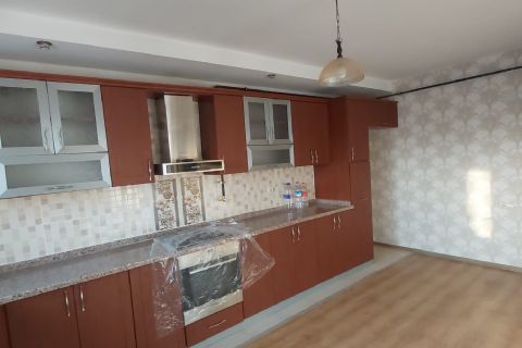 KARİZMA'DAN AKDENİZ MH DE SOLİ CENTER CİVARI GENİŞ 3+1