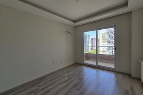 KARİZMA'DAN AKDENİZ MH DE TEK BLOK YÜZME HAVUZLU 3+1