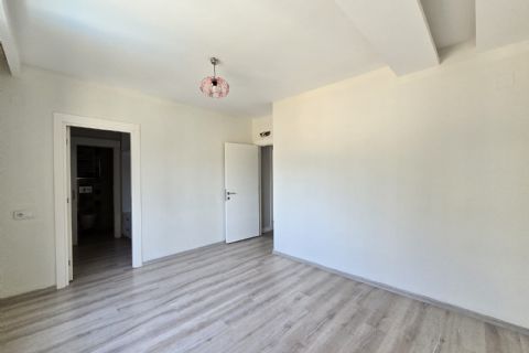 KARİZMA'DAN AKDENİZ MH DE TEK BLOK YÜZME HAVUZLU 3+1