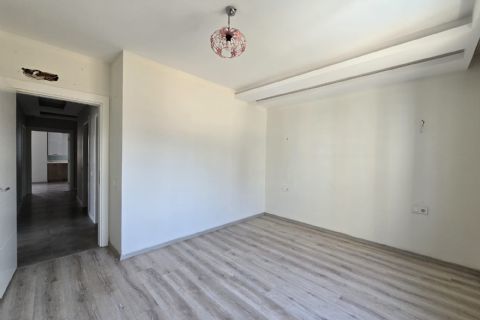 KARİZMA'DAN AKDENİZ MH DE TEK BLOK YÜZME HAVUZLU 3+1