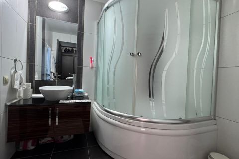 KARİZMA'DAN AKDENİZ MH HAVUZLU CEPHELERİ AÇIK TEMİZ 3+1