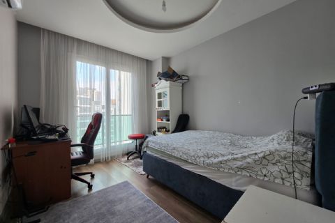 KARİZMA'DAN AKDENİZ'DE LÜKS SİTE İÇİ ARA KAT GENİŞ 4+1