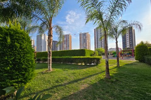KARİZMA'DAN AKDENİZ'DE LÜKS SİTE İÇİ ARA KAT GENİŞ 4+1