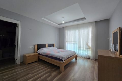 KARİZMA'DAN AKDENİZ'DE LÜKS SİTE İÇİ ARA KAT GENİŞ 4+1