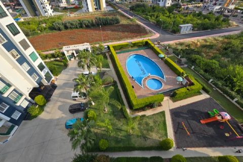 KARİZMA'DAN AKDENİZ'DE LÜKS SİTE İÇİ ARA KAT GENİŞ 4+1