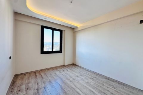 KARİZMA'DAN AKDENİZ'DE SİTE İÇİ HAVUZLU YÜKSEK KAT GENİŞ 4+1