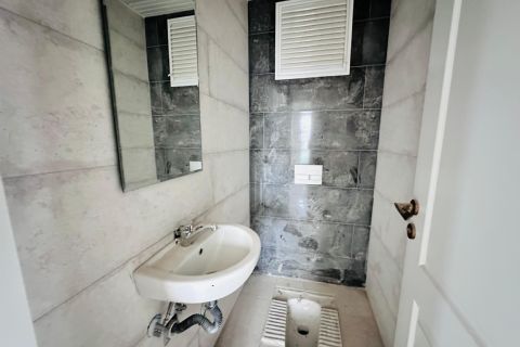 KARİZMA'DAN AQUA PARKLI SİTE İÇİNDE DENİZ GÖREN 3+1